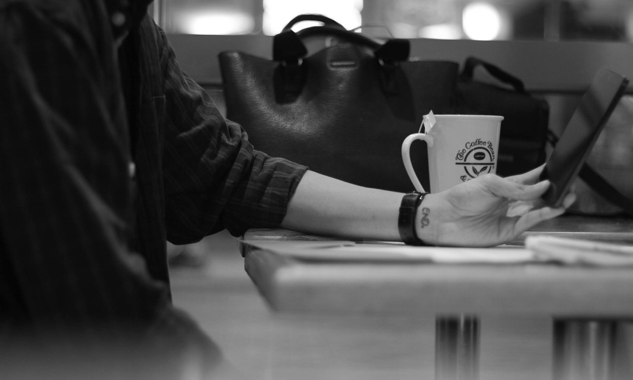 You Deserve More Than A Text Message Thought Catalog