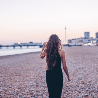 If She Does These 16 Things Without Being Asked, She’s The Kind Of Woman Worth Pursuing