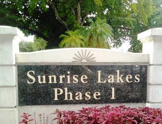 sunrise-lakes-sign