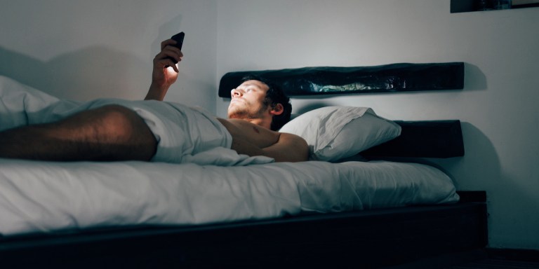 15 Men Reveal What Information They Really, *REALLY* Want To See On Your Dating App Profile