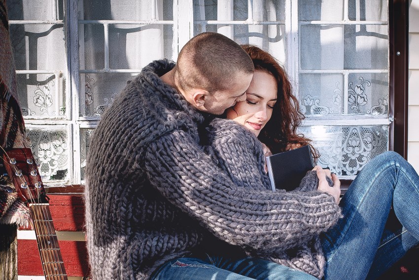 12 Men Give Their Advice On When The Right Time Is To Say, ‘I Love You’