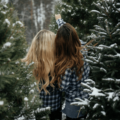 There Are Three Reasons People Fall In Love (But Only One That Lasts)