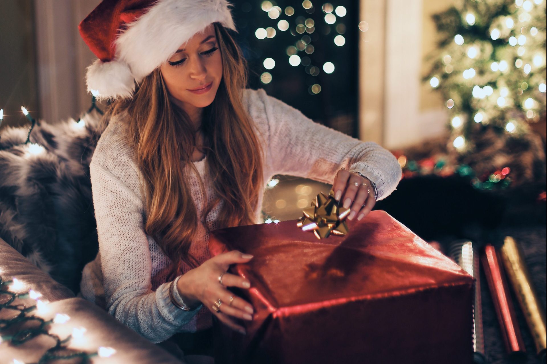 Top 50 Christmas Gifts for Girlfriend - Christmas Celebrations