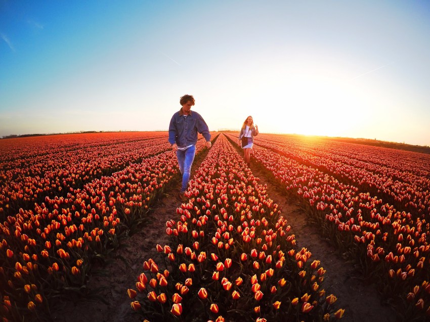 11 Reasons Why Hopeless Romantics Actually Have The Hardest Time Falling In Love