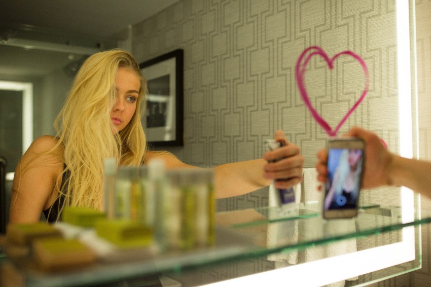 21 Women Talk About The Creepiest Phone Call They’ve Ever Received