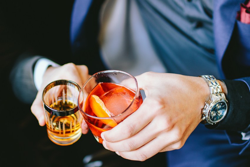 5 Warning Signs That You Have A Drinking Problem Or An Unhealthy Relationship With Alcohol
