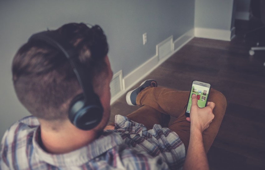 10 Things You Should Never Do On Social Media