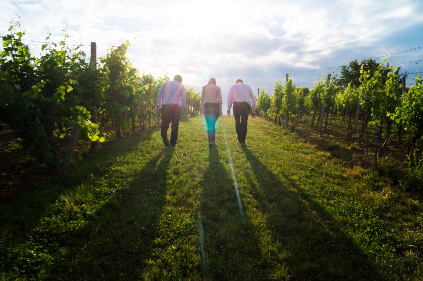5 Reasons Why It’s Okay To Be A Third Wheel (And What You Can Gain From It)