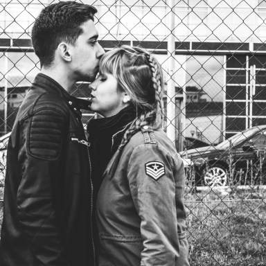 7 Small Signs You’re (Unintentionally, But Totally) Ruining Your Relationship