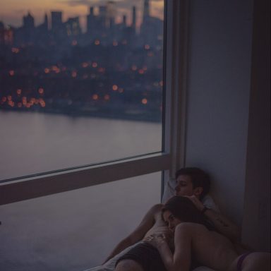 17 Things That Happen When Two Old Souls Start Dating
