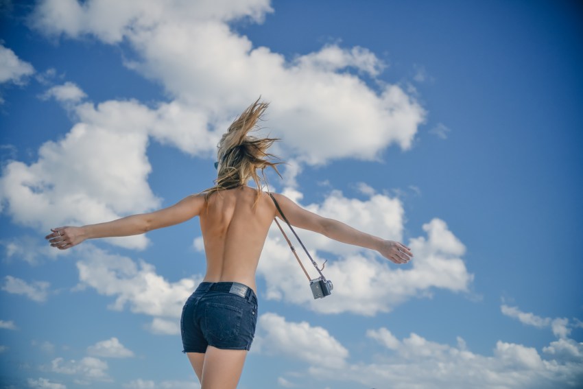 8 Things That Honestly Happened When I Ditched Wearing A Bra