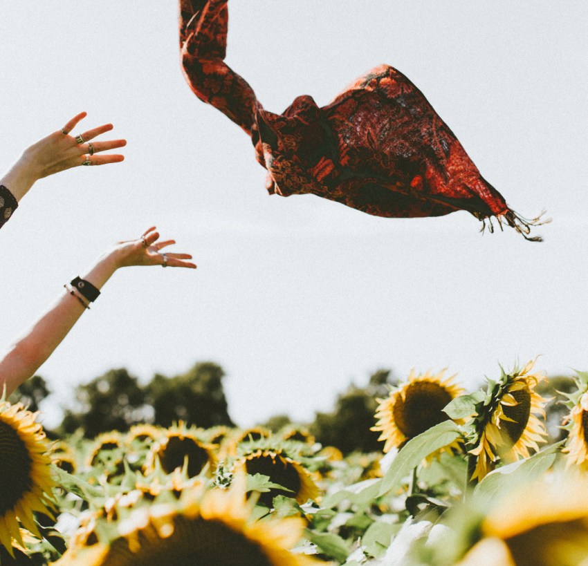 Forget Texting, Can We Start Writing Love Letters Again?