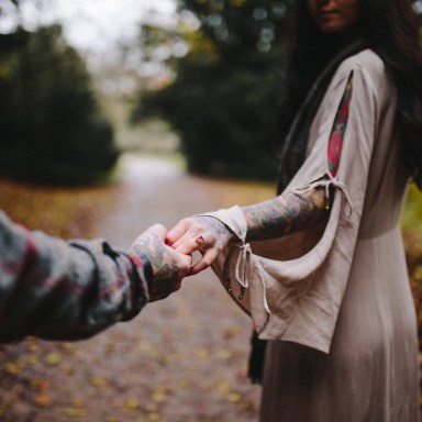 This Is How It Feels To Be The Girl You Only Love In Secret
