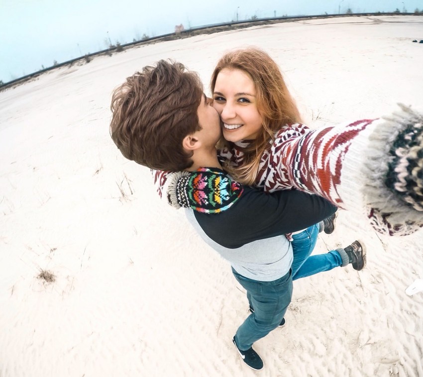 9 Reasons To Wait To Say ‘I Love You,’ Even If You’re Dying To
