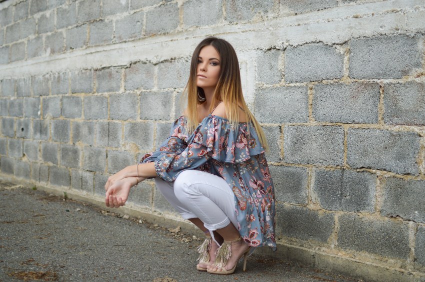 25 Lies We Tell People To Convince Them That We’re Not Broken