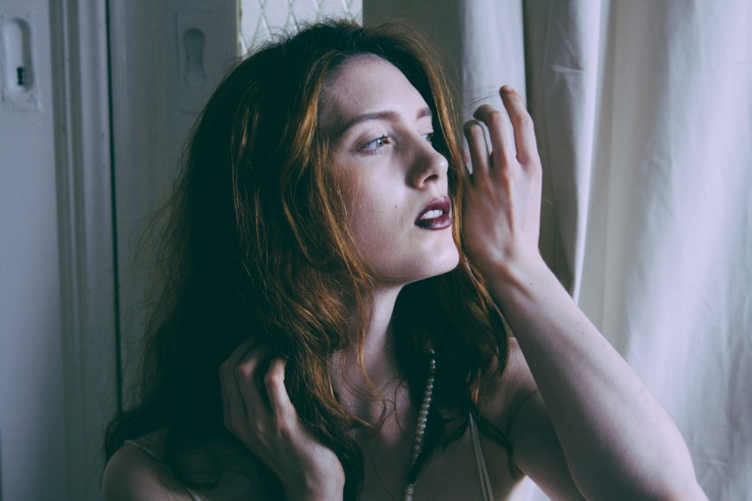 20 Things You Should Know Before Dating An Intelligent Girl With An Old Soul