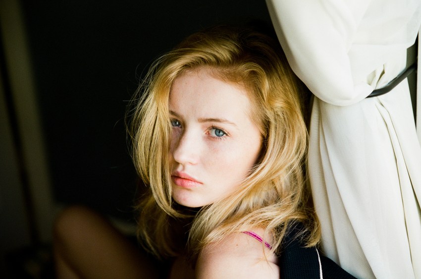 This Is How A Guarded Woman Loves Differently