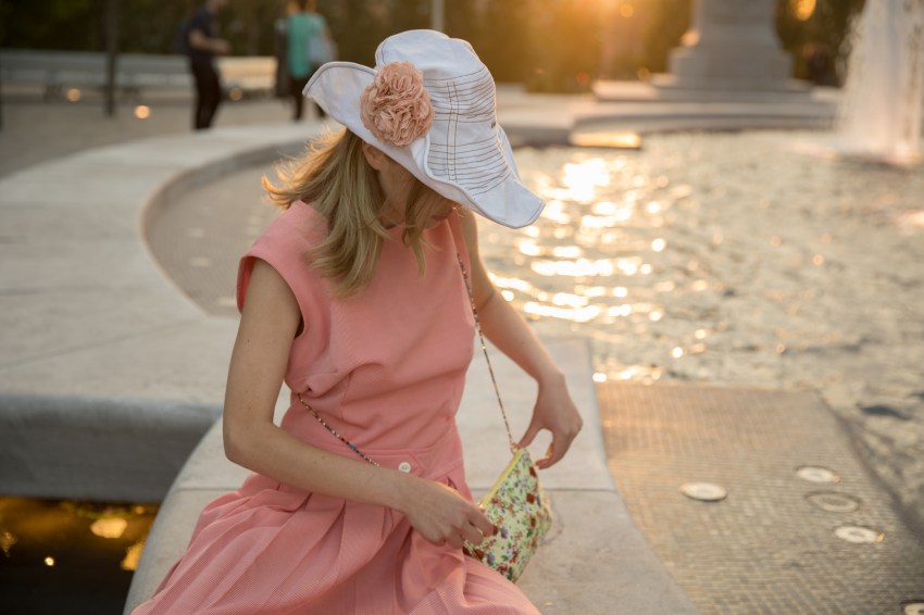 4 Tips How To Identify An INTJ In Public