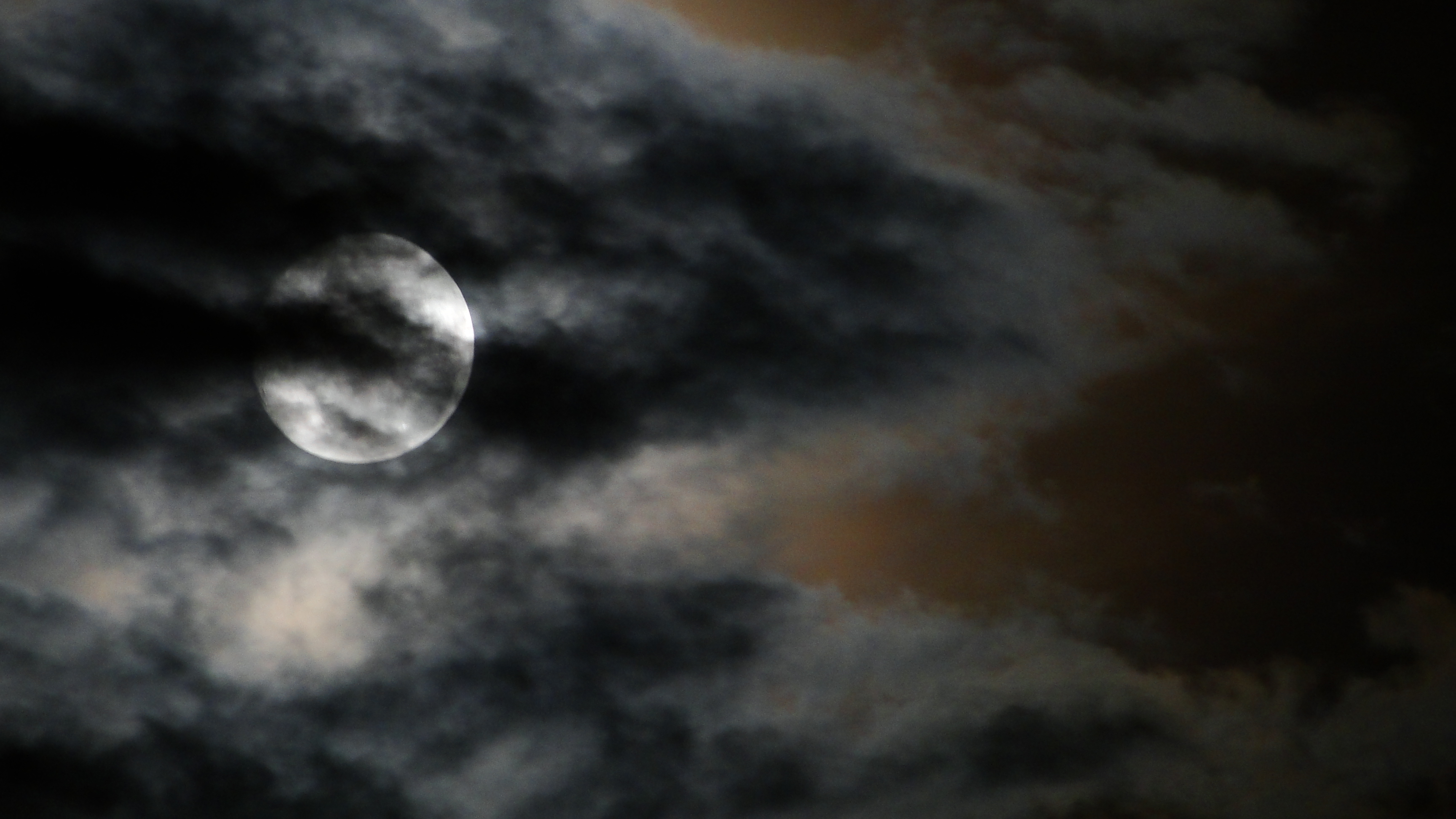 The Strangest Thing Ever Seen Near Neptune! A New Object Found ‘Dancing’ - shnjqrx
