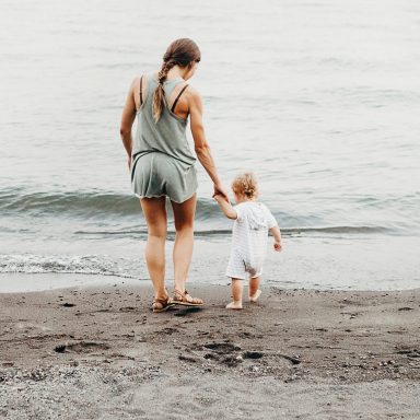 Read This When You Feel Like You Are Failing As A Mother