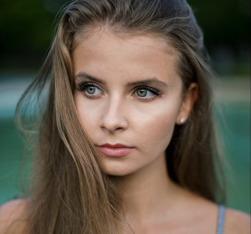 She Has A Complicated Heart