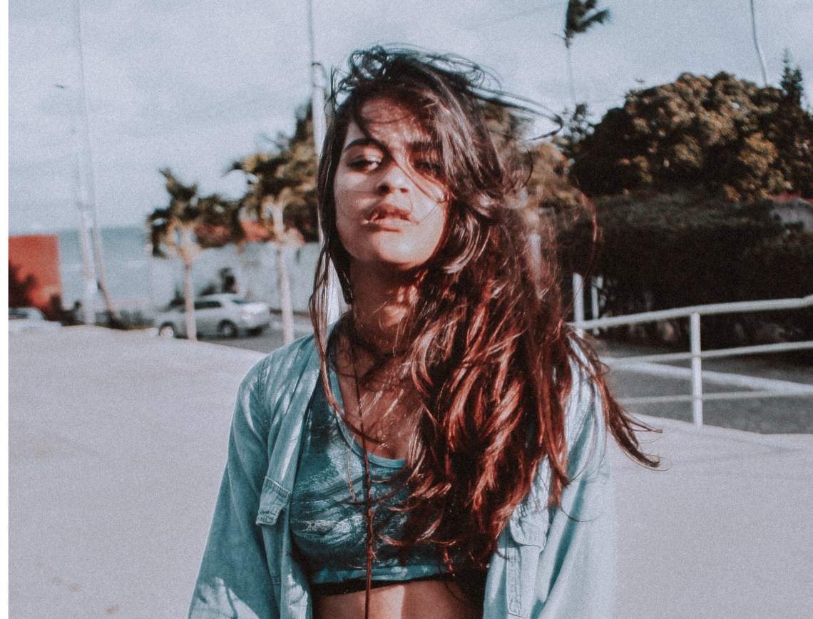 confident girl, girl not caring what anyone thinks, positivity