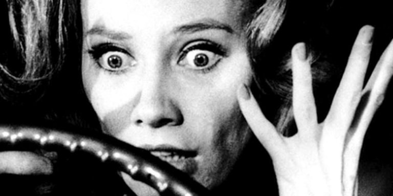 10 Classic Horror Movies Everyone Should See At Least Once