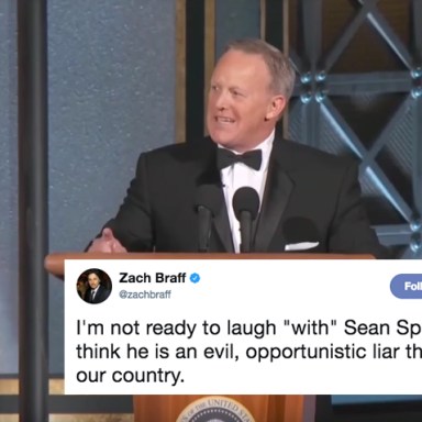 Sean Spicer Roasted Trump At The 2017 Emmys But People On Twitter Didn’t Think It Was Very Funny