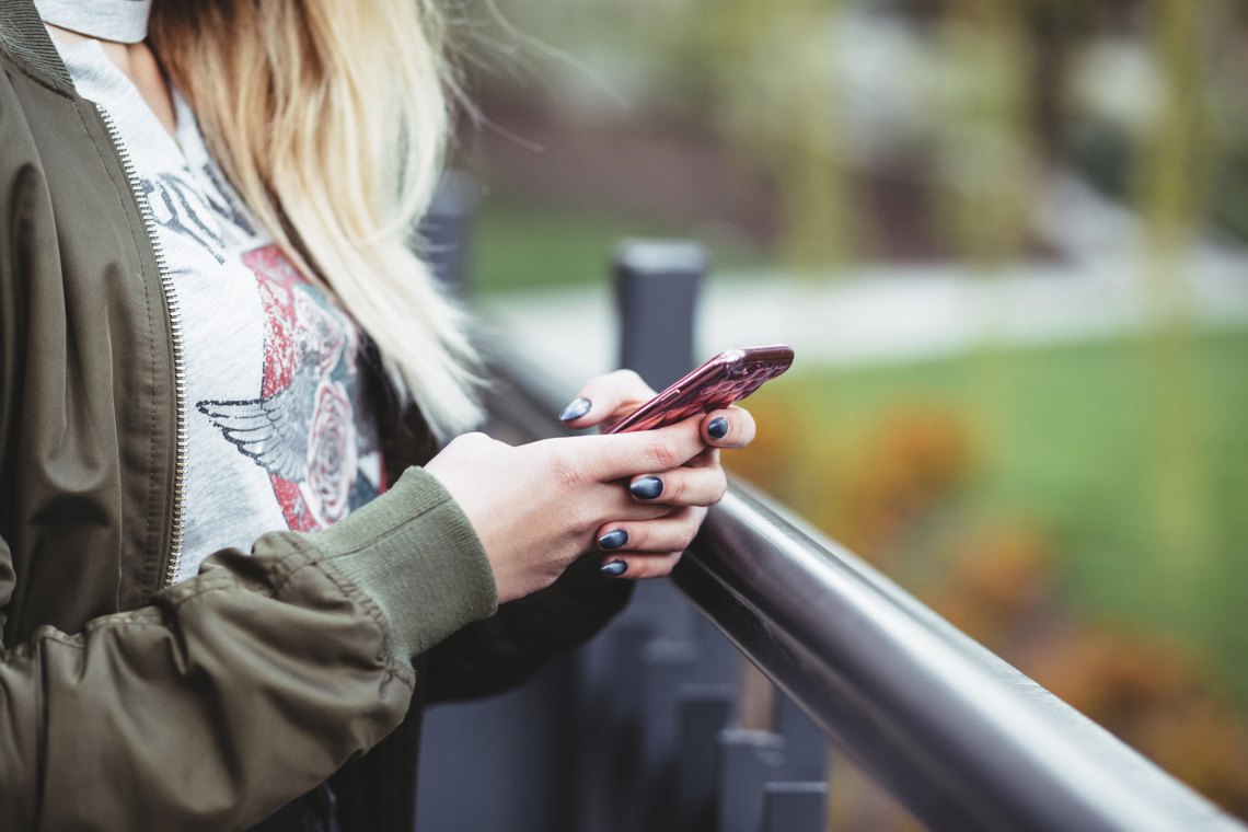 Just So You Know, It's Okay To Look At Your Ex's Instagram