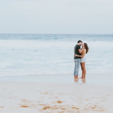 This Is How He’s Going To Propose To You, Based On His Zodiac Sign