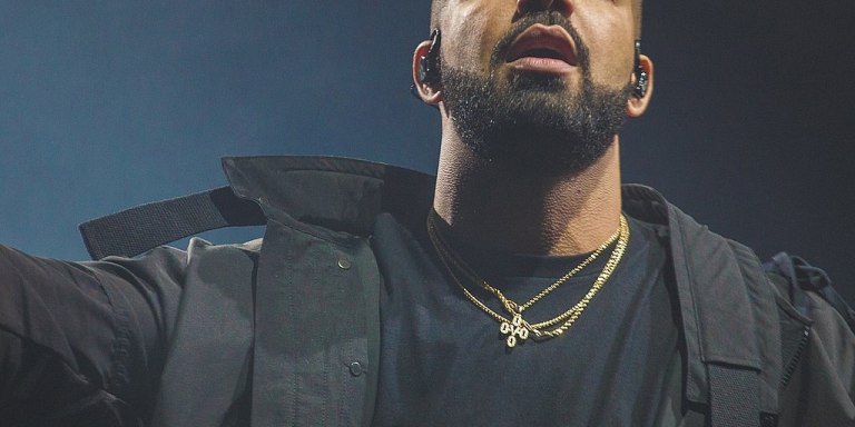 Drake Threatened A Fan Who Wouldn’t Stop Groping Women At His Concert And We’re All In Love With Him Now