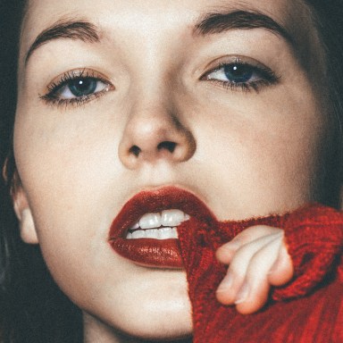 5 Disturbing Signs You’re Dating A Pathologically Envious Narcissist