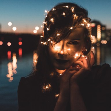 girl in lights