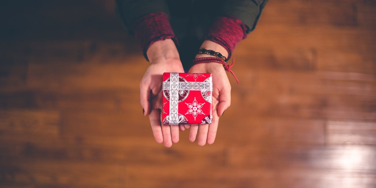 Shit Secret Santa Gift' Wrapping Paper - Postal Pranks