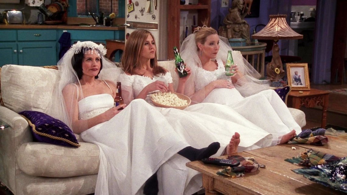Why You Should Always Treat Your Friendships Exactly Like A Romantic Relationship