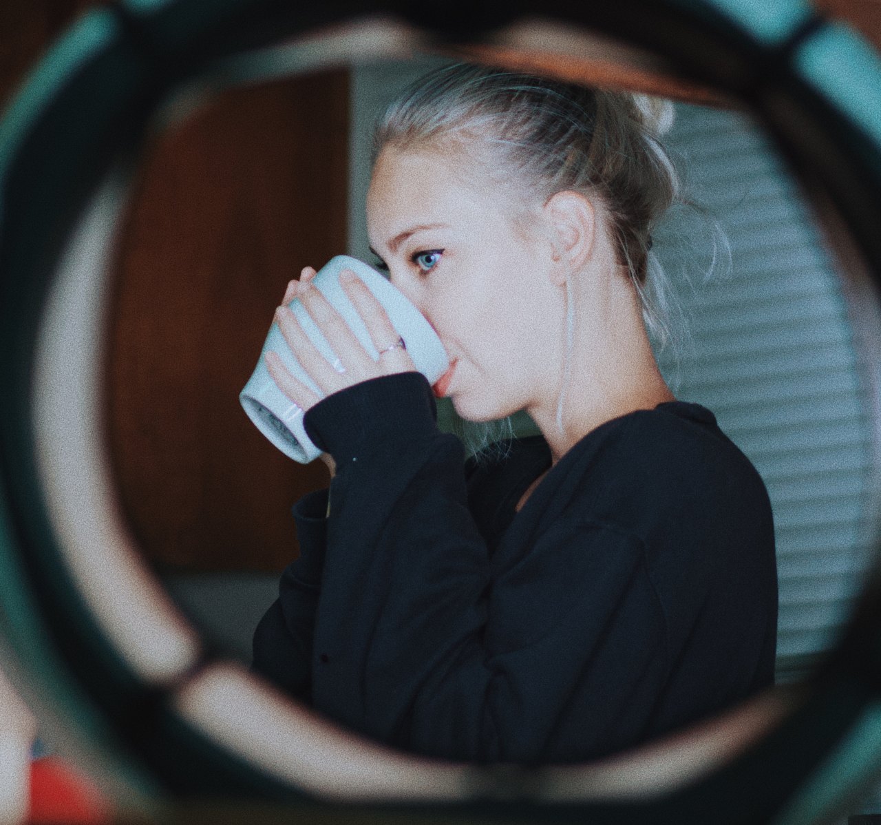 girl drinking coffee