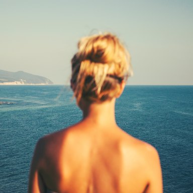 woman staring at the ocean
