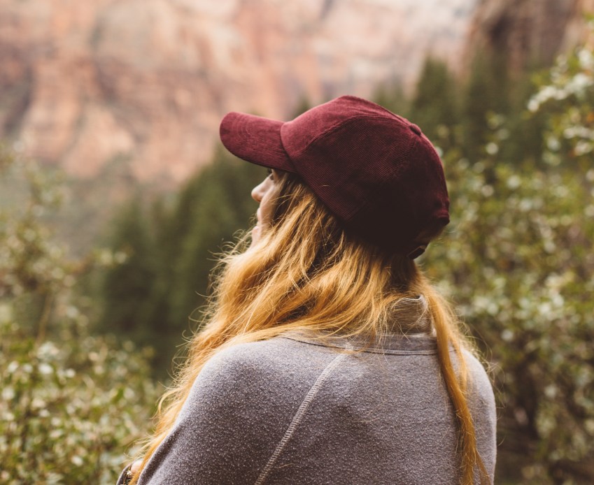 girl looking up, positive, positivity, self-affirmation, new year, happy