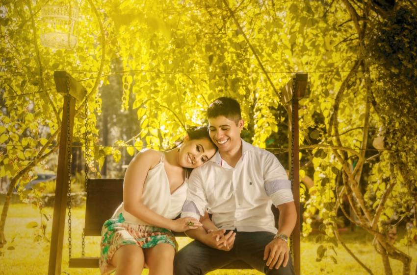 Here’s What Kind Of Girlfriend You Are Based On Your Color Code