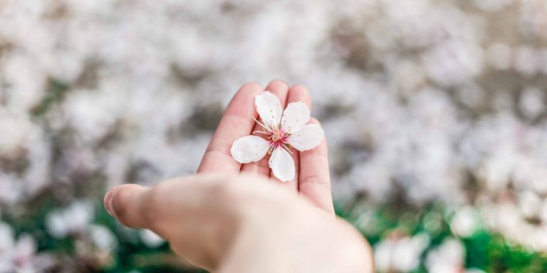 How To Embrace Your Imperfections And See Yourself Through Loving Eyes