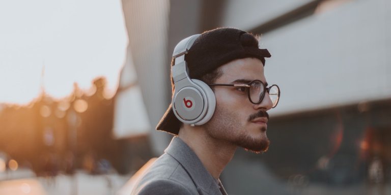 3 Podcasts To Listen To When You Want To Find Inspiration To Build Your Business
