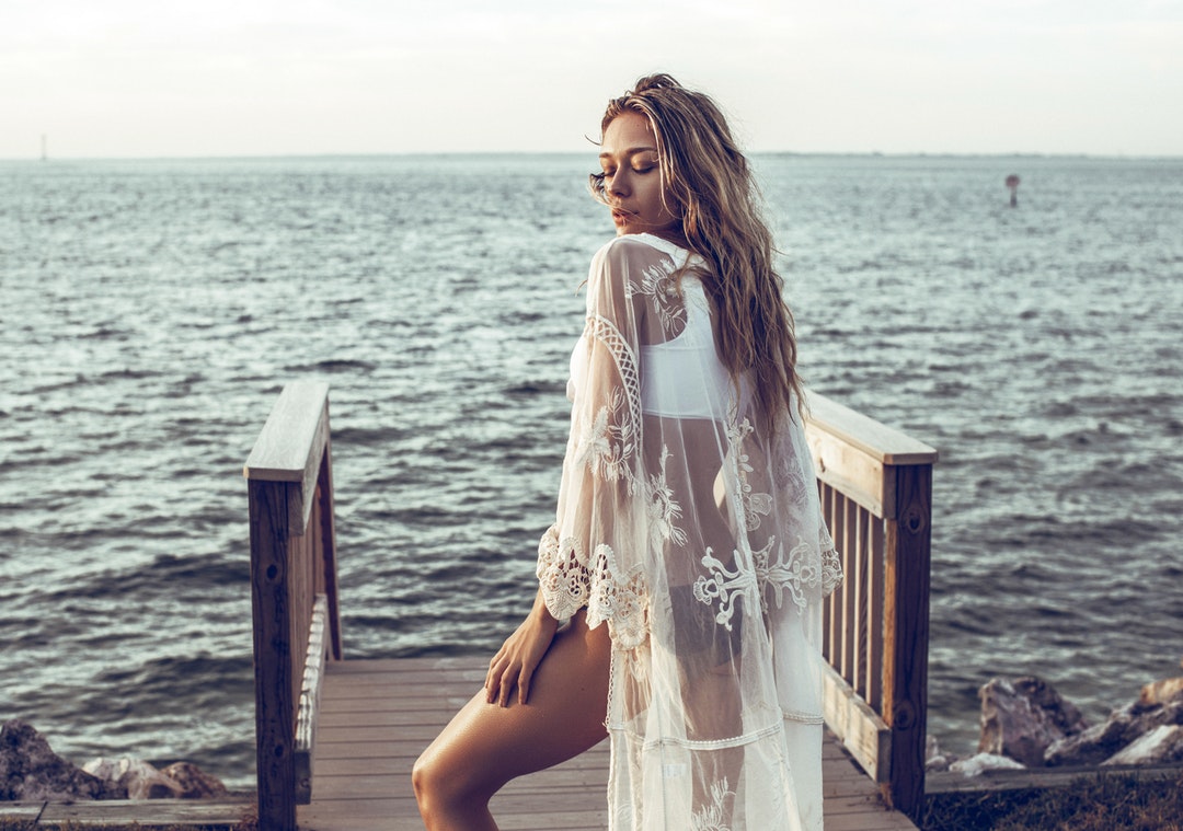 women's white crop top