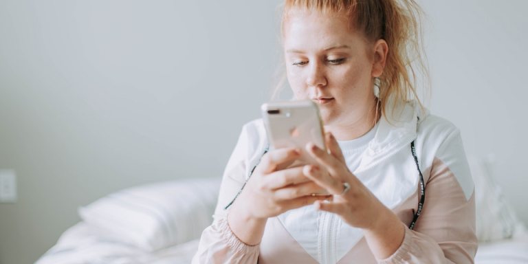 Technology Has Made Me Feel More Alone Than Ever, But It Has Also Pushed Me To Reconnect With The World