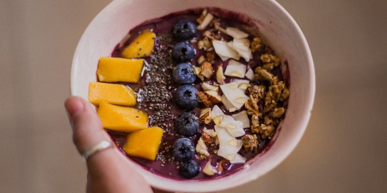 3 Ways Eating Mindfully Will Improve Your Health