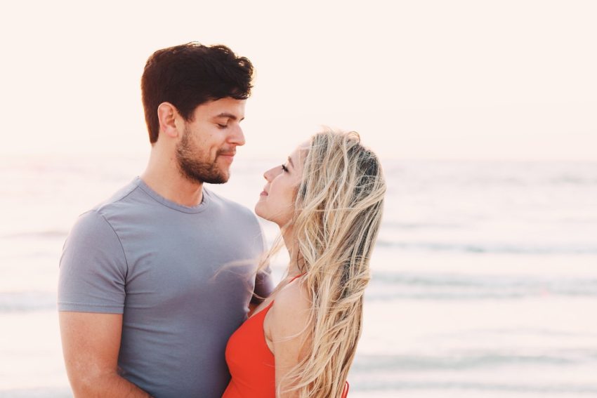 Our Fear Of Vulnerability Is Ruining Modern Dating