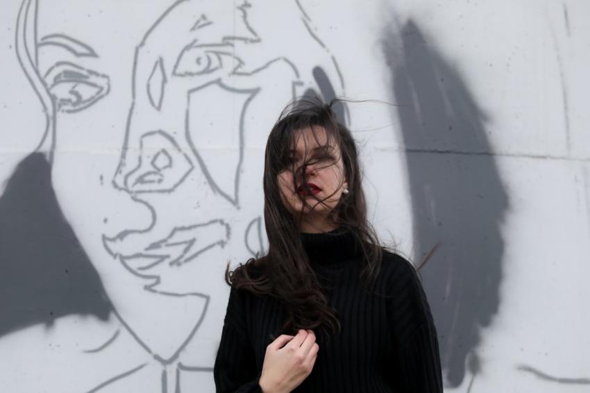 8 Dark Truths About Growing Up With A Toxic Family