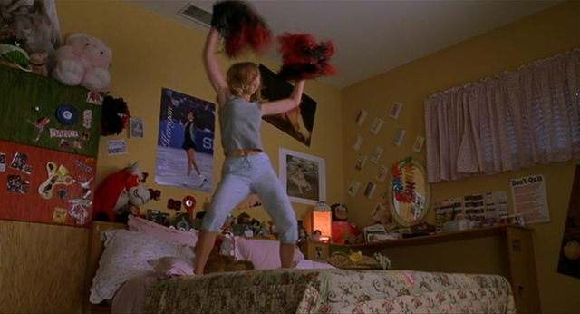 The All-Time Best Bedrooms From Early 2000s Teen Movies | Thought ...