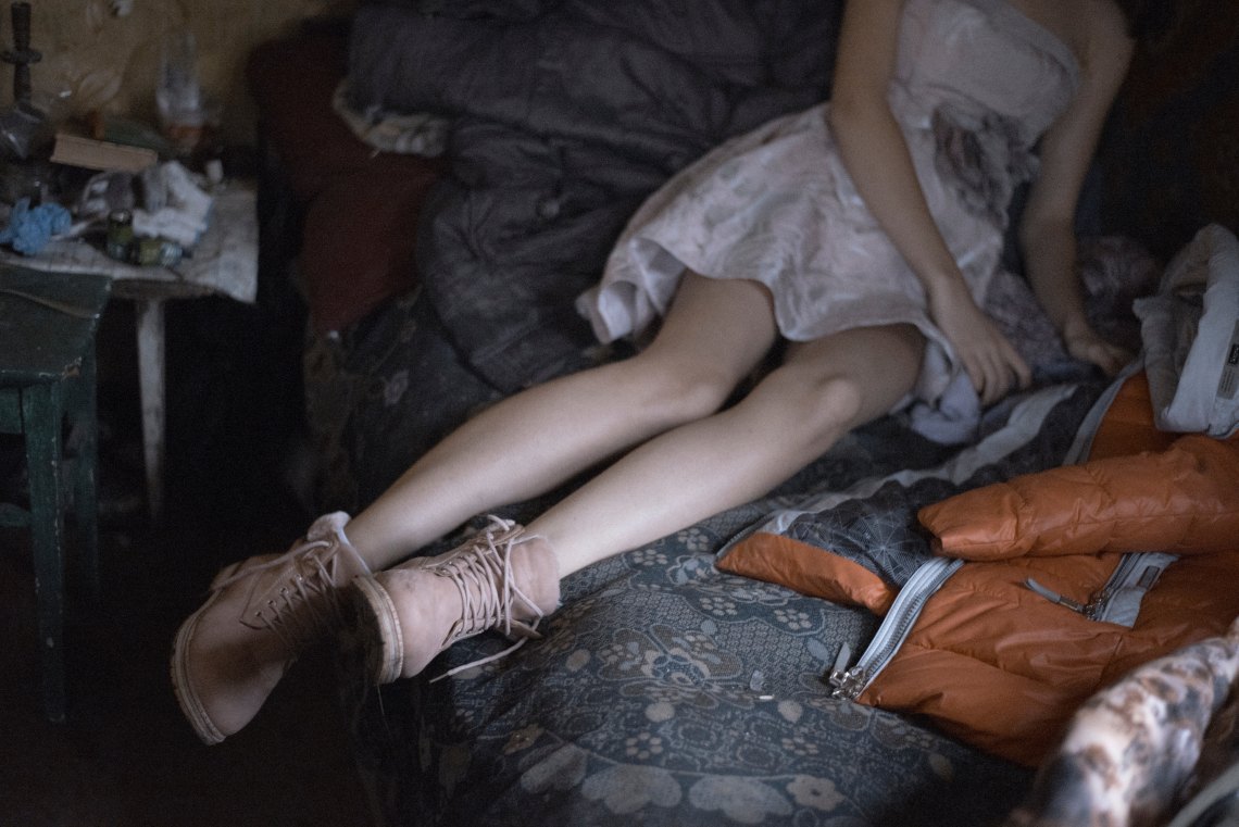girl in a bed with bare legs