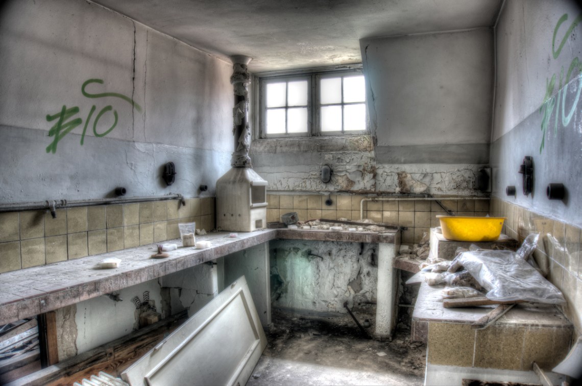 CREEPY: 11 People Describe Why They Never Should Have Entered That Abandoned Building
