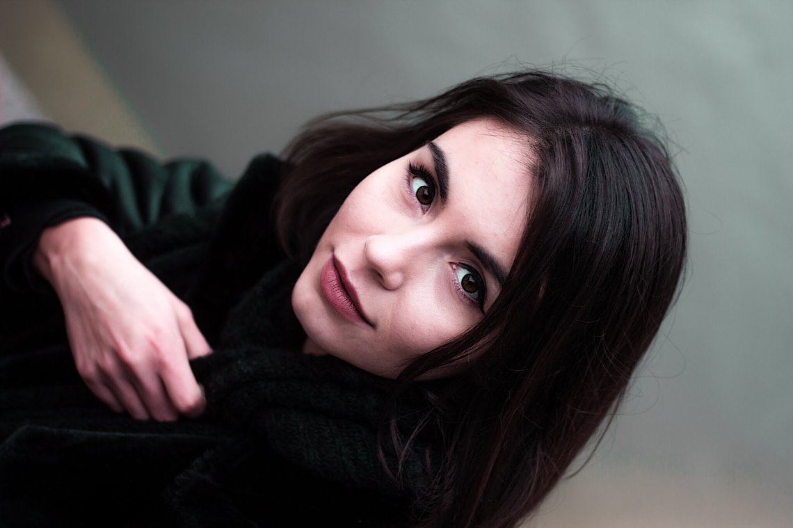 A girl who wants you in her world